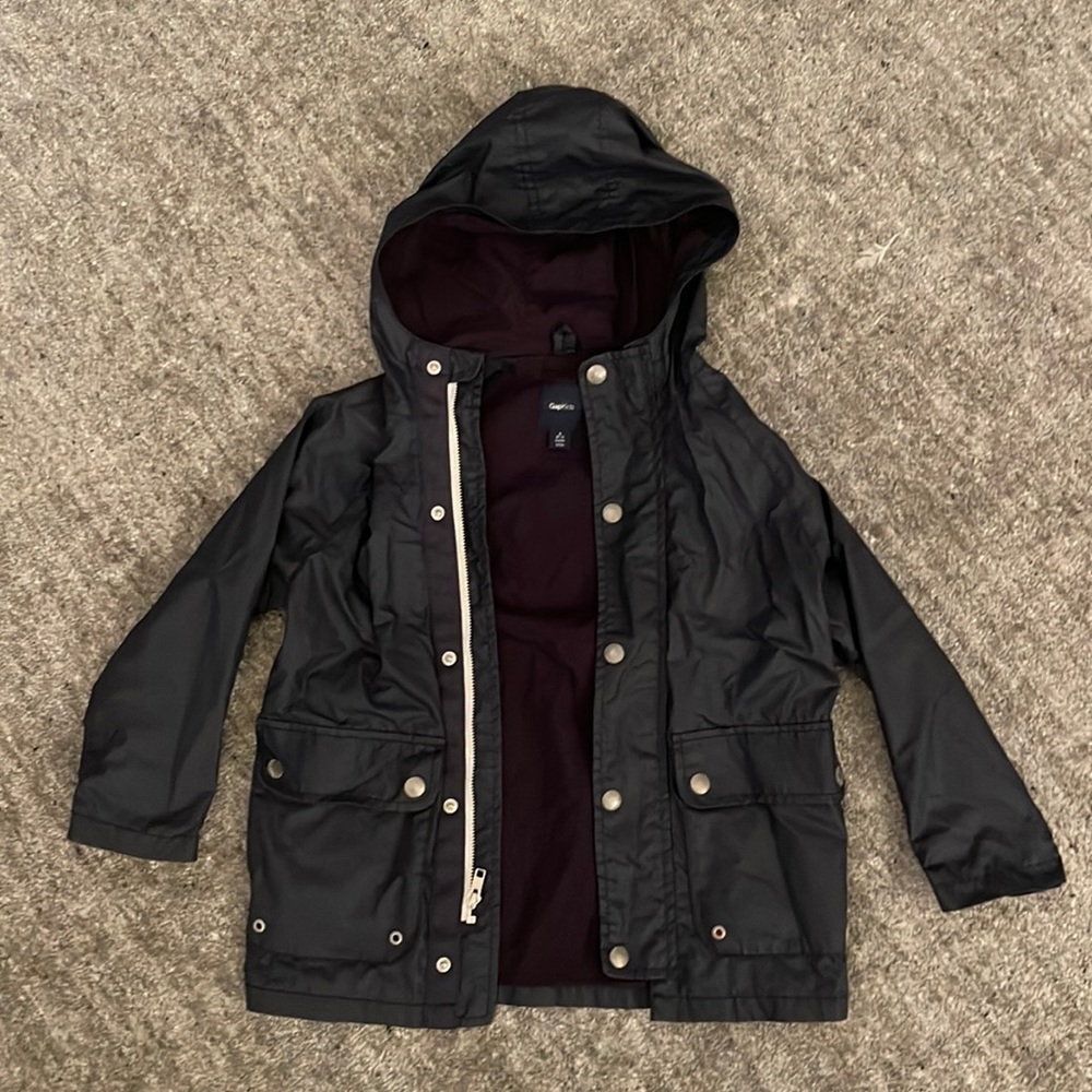 GAP Navy Raincoat - Size S (6-7)